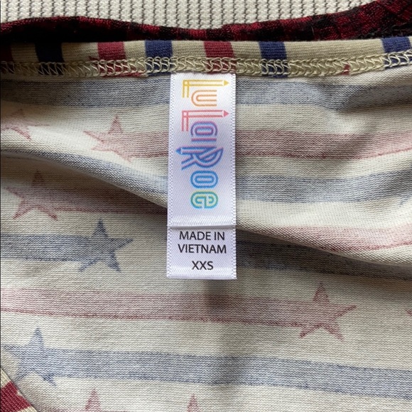 LULAROE CLASSIC T-Shirt Tee Size XS Red Blue Gray STARS & STRIPES Patriotic - Picture 7 of 13
